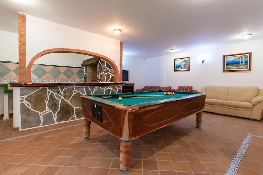 Villa Skylight. Wonderful 6 Bedroom Villa. أذيخي 0*,