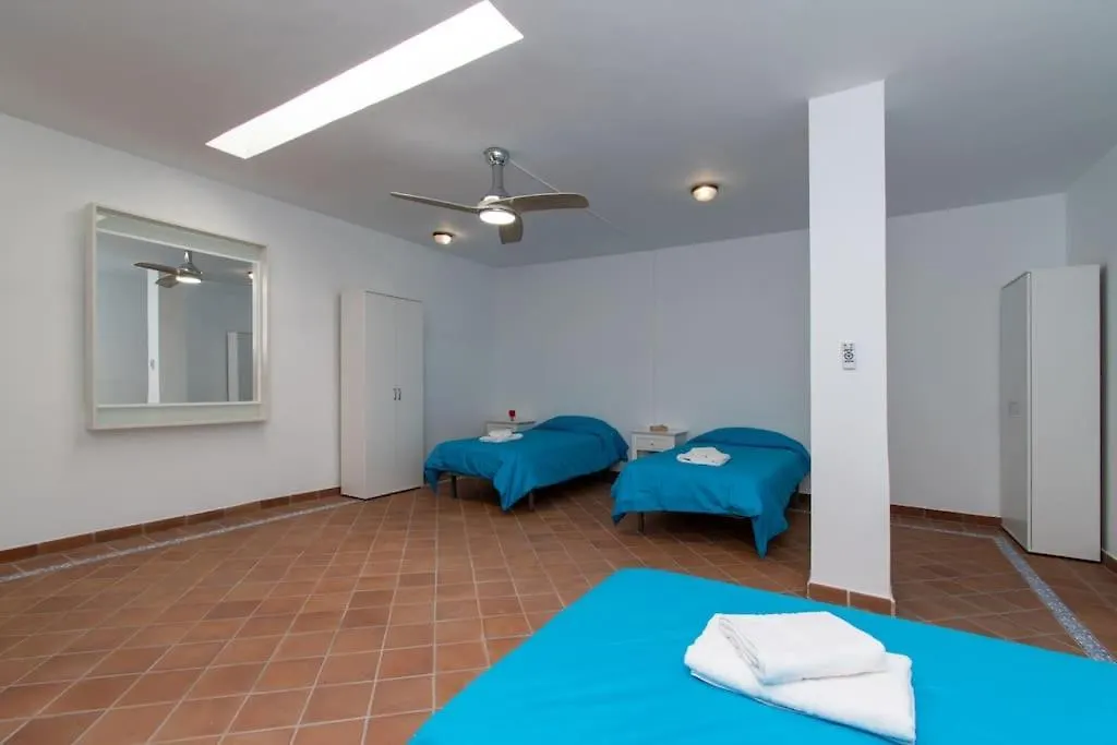 Villa Skylight. Wonderful 6 Bedroom Villa. أذيخي